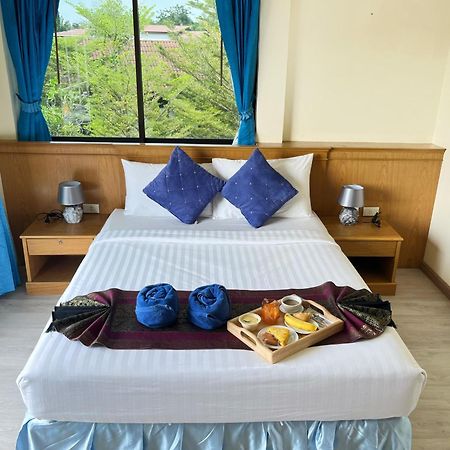 Pailin Hotel Klong Muang Beach Exterior foto