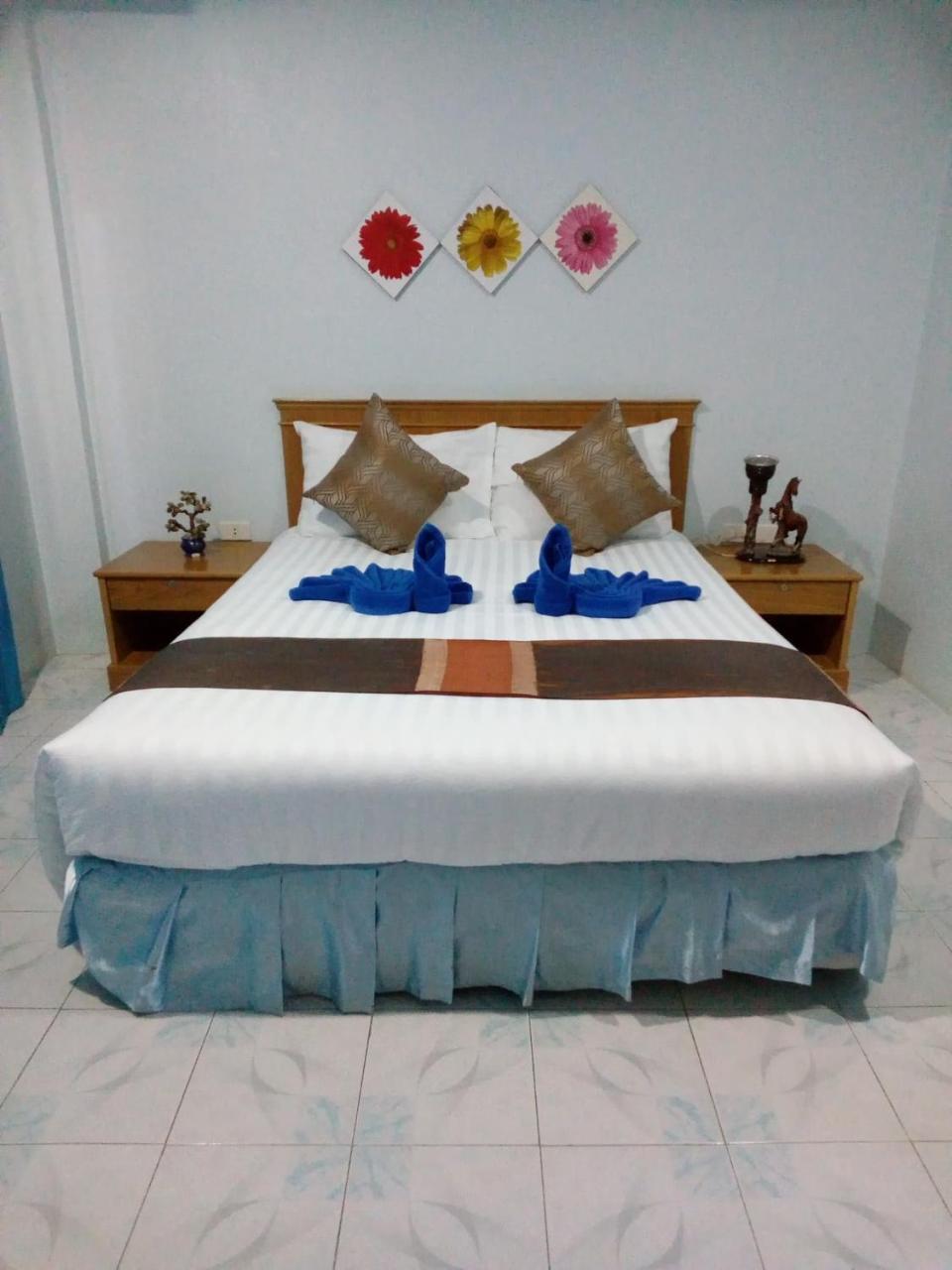 Pailin Hotel Klong Muang Beach Exterior foto
